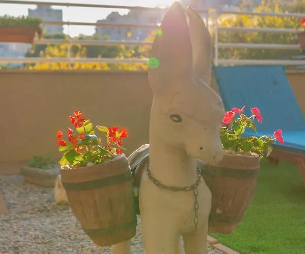 New Delux Garden With Hotube **** Apartman *